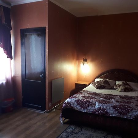 Hotel Gostynnyi Dvir Шаргород Екстер'єр фото