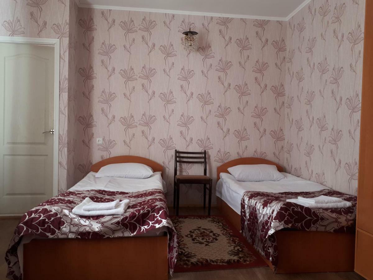 Hotel Gostynnyi Dvir Шаргород Екстер'єр фото
