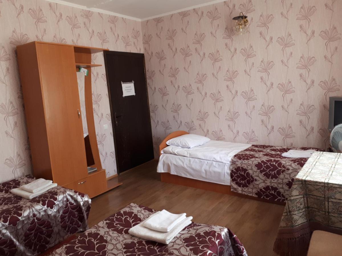 Hotel Gostynnyi Dvir Шаргород Екстер'єр фото