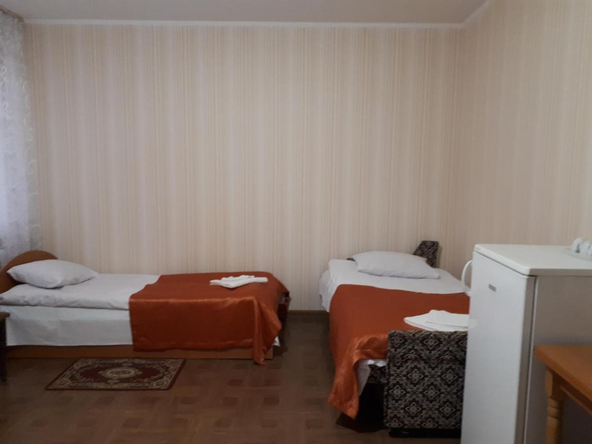 Hotel Gostynnyi Dvir Шаргород Екстер'єр фото
